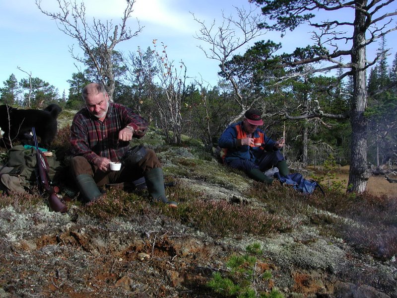 Epsn0081.jpg - Her har vi kokt kaffe helt vest på Rennsjkjølen, ved Elghytta