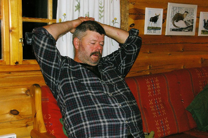 IMGP7513.JPG - Rakfesk, øl og akkevitt røyner på.